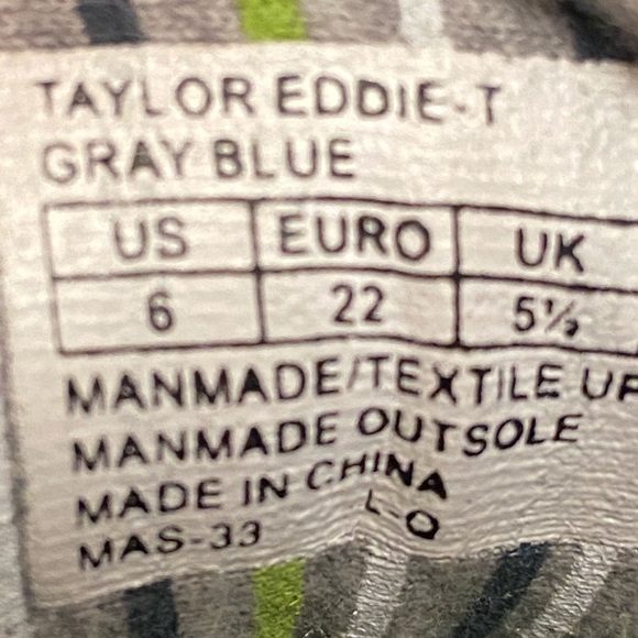 Born gray and green shoes - Picture 9 of 9